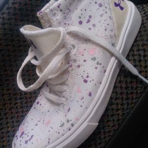 Youth girls under armour sneakers